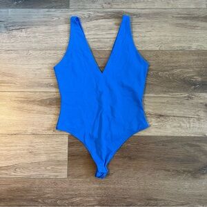 NWOT- Aritzia Contour bodysuit- L